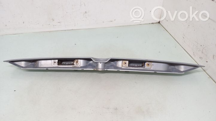 Opel Zafira A Barra de luz de la matrícula/placa de la puerta del maletero 90579631