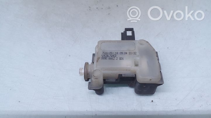 Volvo V70 Motorino di blocco/chiusura del portellone del bagagliaio 999066622