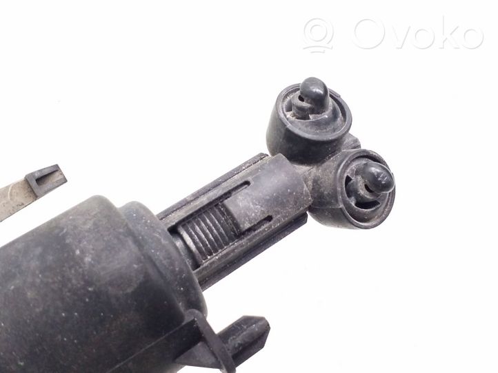 Mercedes-Benz E A207 Headlight washer spray nozzle A2078600247