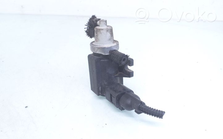 Skoda Octavia Mk1 (1U) Turboahtimen magneettiventtiili 1J0906627A