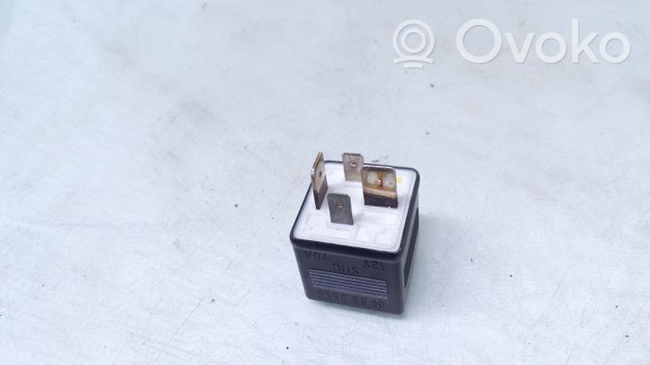 Audi A8 S8 D2 4D Other relay 443951253S