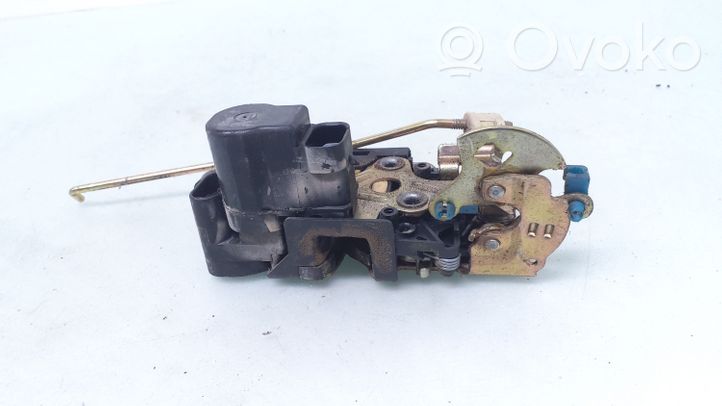 Chevrolet Tacuma Front door lock 