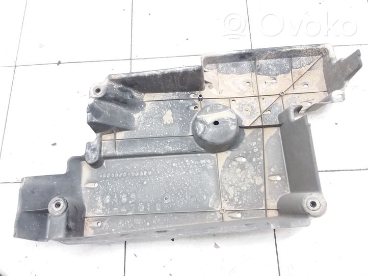 Toyota RAV 4 (XA30) Autres pièces de carrosserie 5816542010