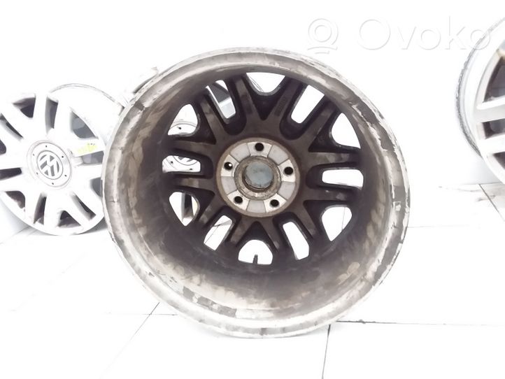 Volkswagen PASSAT B5.5 Felgi aluminiowe R16 3B0601025AD