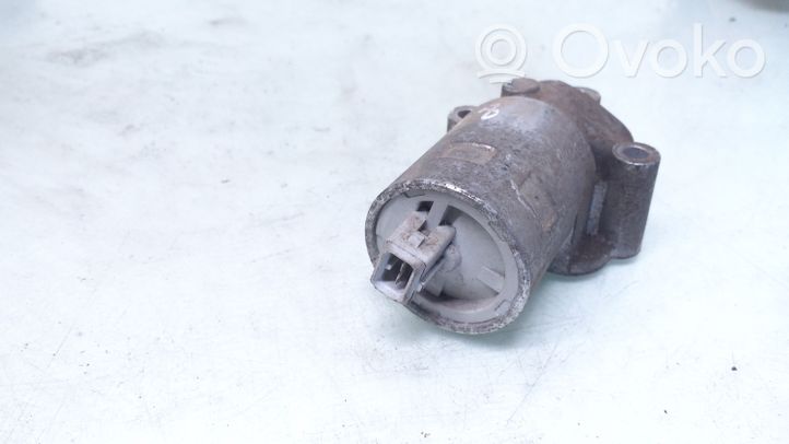 Audi A8 S8 D2 4D EGR valve 077133455C