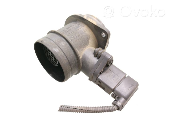 Volkswagen Golf V Mass air flow meter 038906461B