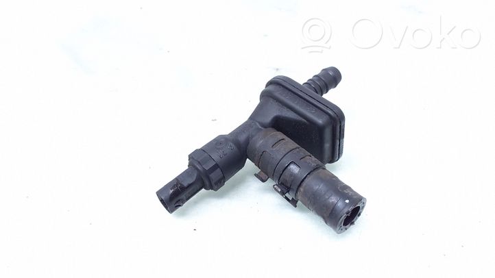 Volkswagen PASSAT B6 Sensore temperatura del carburante 03L919824C