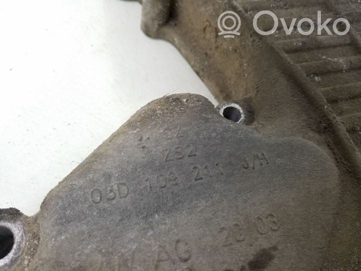 Volkswagen Polo Osłona łańcucha rozrządu 03D109211J