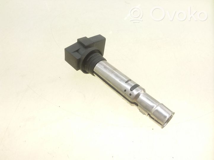 Volkswagen PASSAT B7 Bobine d'allumage haute tension 036905715F