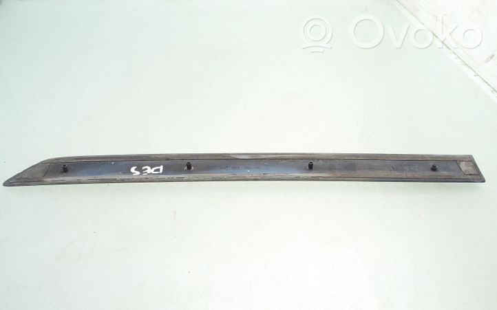 Audi A4 S4 B6 8E 8H Rivestimento modanatura parafango posteriore 8H0853984