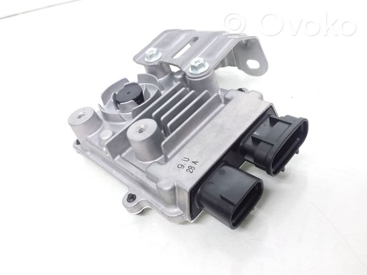 Lexus RX 450H Centralina/modulo pompa dell’impianto di iniezione 8957158010