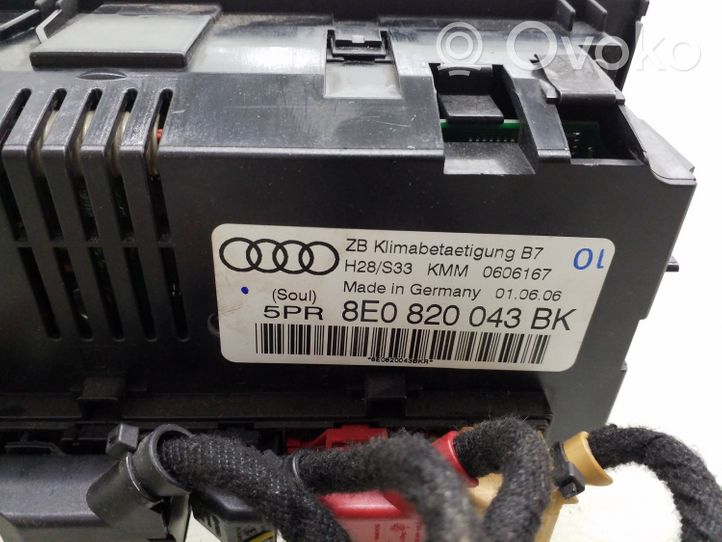 Audi A4 S4 B7 8E 8H Panel klimatyzacji 8E0820043BK