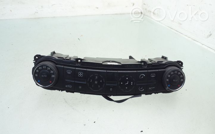 Mercedes-Benz E W211 Panel klimatyzacji 2118300385