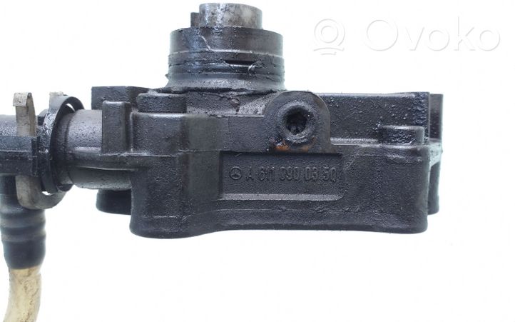 Mercedes-Benz Vaneo W414 Polttoaineen ruiskutuksen suurpainepumppu A6110900350