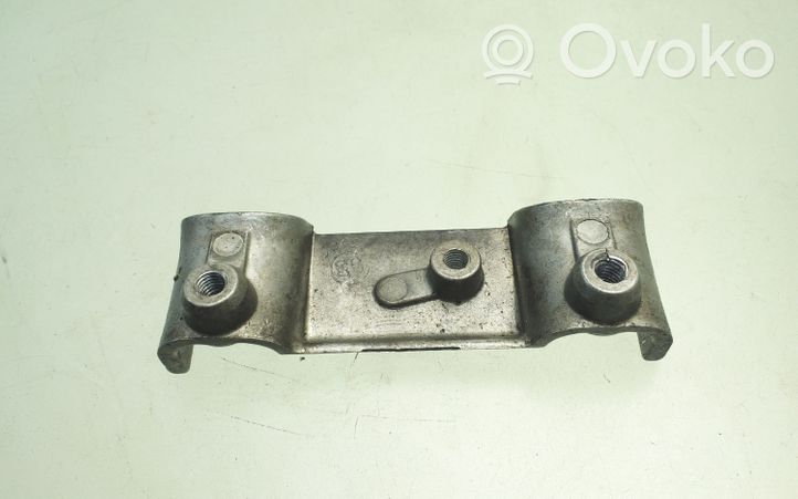 Jaguar S-Type Support pompe injection à carburant 4R8Q9W276AB