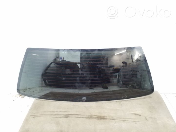 Volkswagen PASSAT B5 Rear windscreen/windshield window AS2