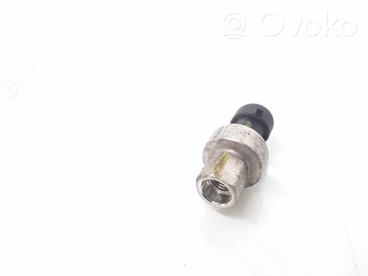 Opel Astra H Air conditioning (A/C) pressure sensor 9131721