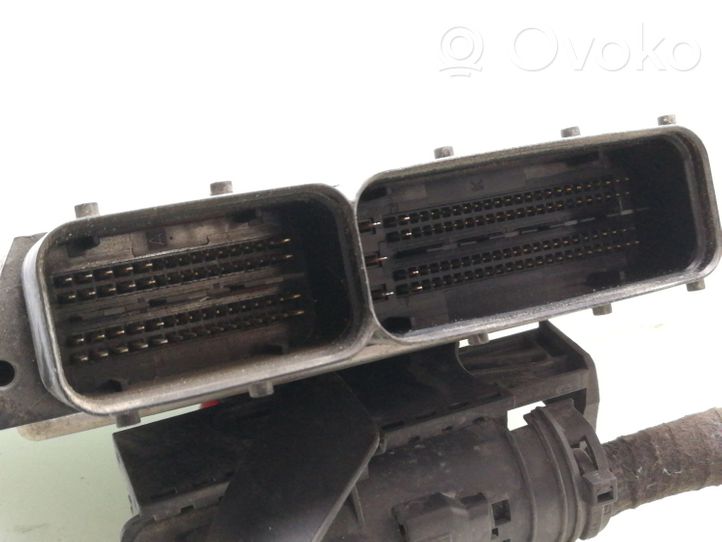 Opel Vectra C Sterownik / Moduł ECU 0281014450