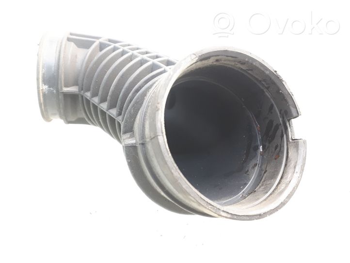 Saab 9-5 Tuyau de liquide de refroidissement moteur 4967543