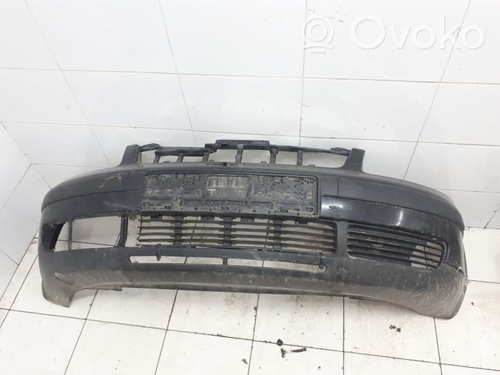 Volkswagen PASSAT B5 Zderzak przedni 3B0807231