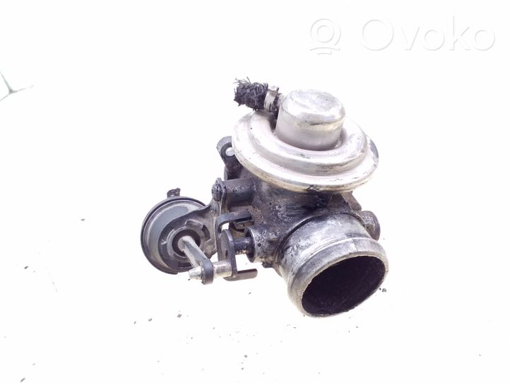 Volkswagen Golf IV Soupape vanne EGR 03B131501E