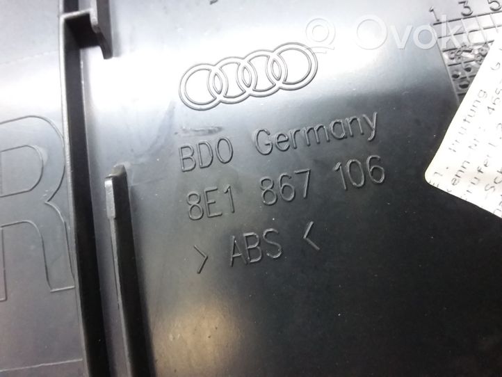 Audi A4 S4 B7 8E 8H Rivestimento del pannello della portiera anteriore 8E1867106