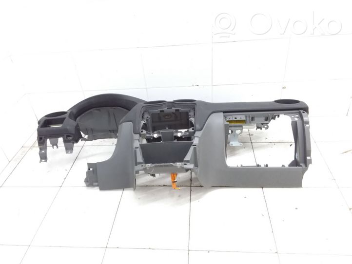 Ford Focus Tableau de bord BM51A04305