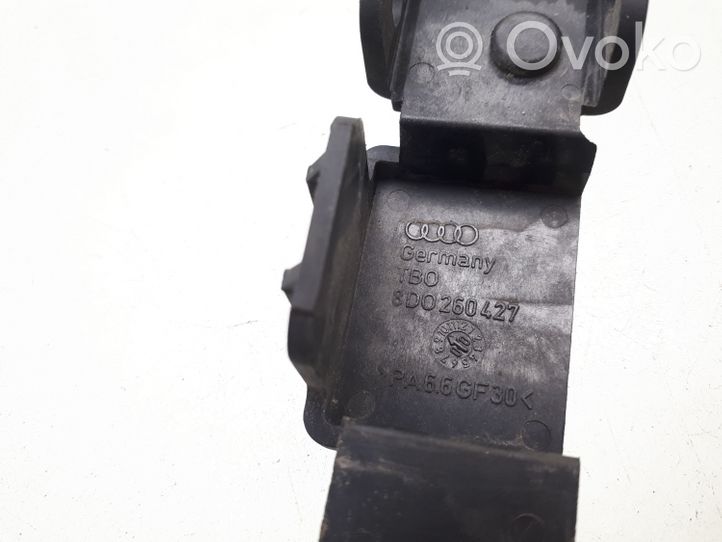 Volkswagen PASSAT B5.5 Staffa di montaggio del radiatore 8D0260427