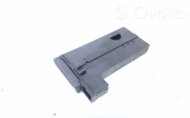 Audi A4 S4 B6 8E 8H Boîte / compartiment de rangement pour tableau de bord 8E1941561B