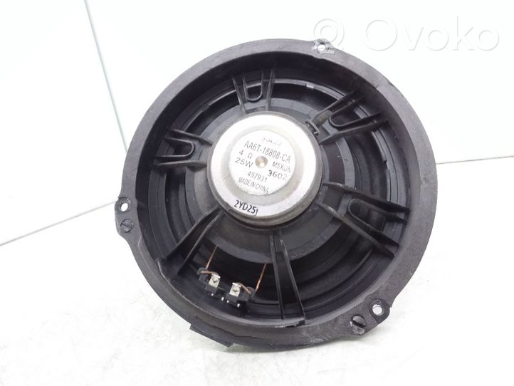 Ford Focus Enceinte de porte arrière AA6T18808CA