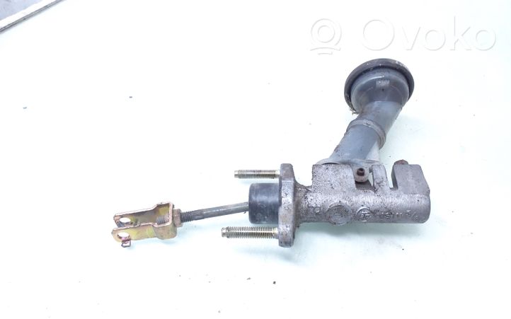 Toyota Starlet (P90) V Master brake cylinder 