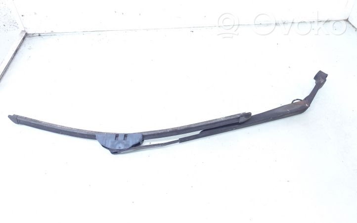 Toyota Starlet (P90) V Front wiper blade arm 