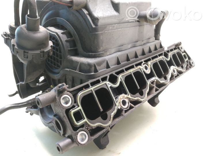 Opel Zafira B Intake manifold 55564933