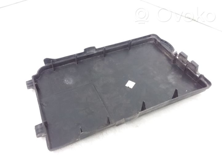 Volkswagen Touran I Battery box tray cover/lid 1K0915443