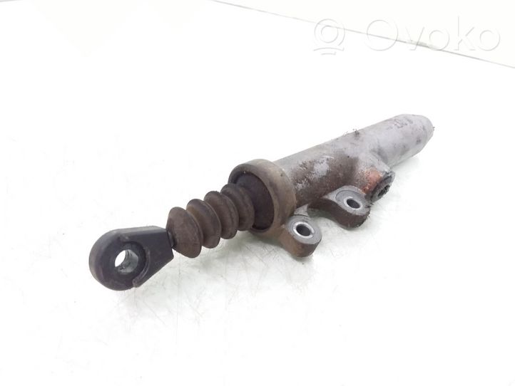 Mercedes-Benz E W124 Główny cylinder sprzęgła 0012953106