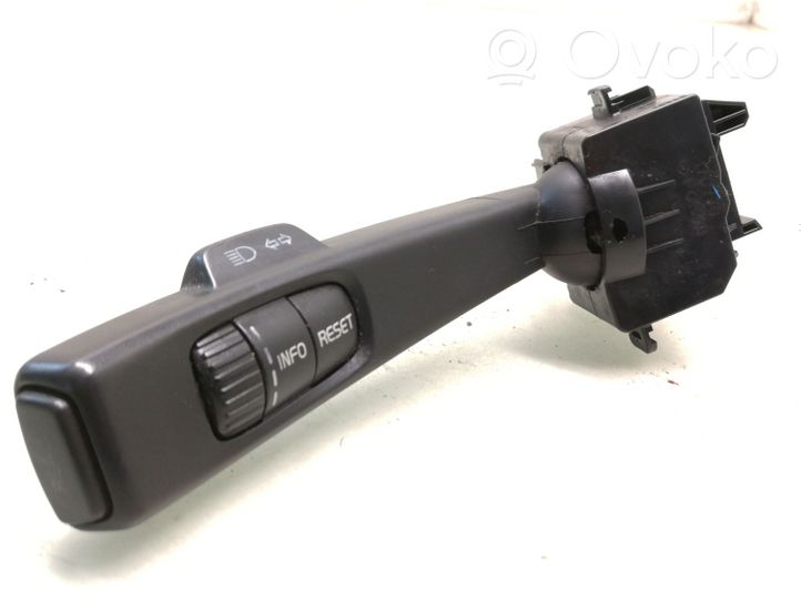 Volvo V50 Indicator stalk 17D770