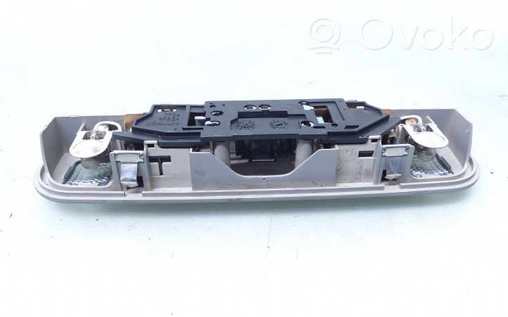 Audi A4 S4 B6 8E 8H Lampka podsufitki tylna 8E094711A