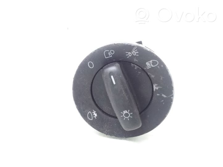 Volkswagen Golf V Interruptor de luz 1K0941431