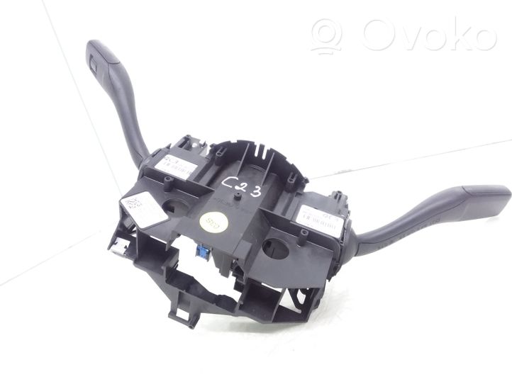 Audi A3 S3 A3 Sportback 8P Leva/interruttore dell’indicatore di direzione e tergicristallo 8P0953513A