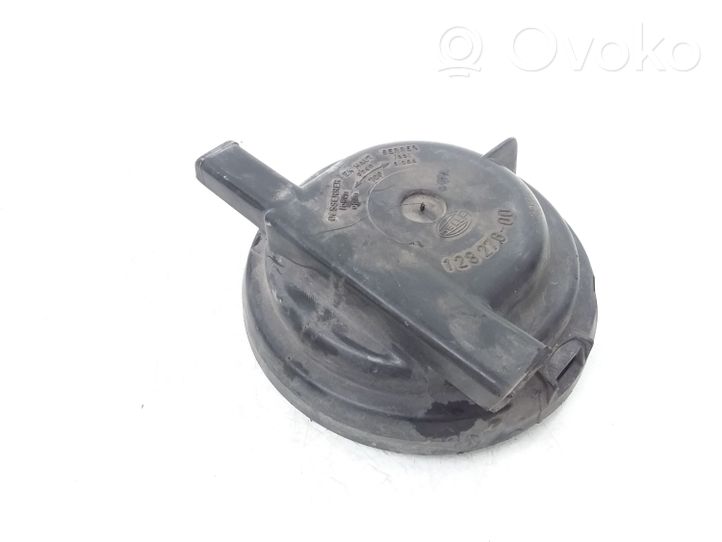 Audi 80 90 S2 B4 Osłona żarówki lampy przedniej 12827600