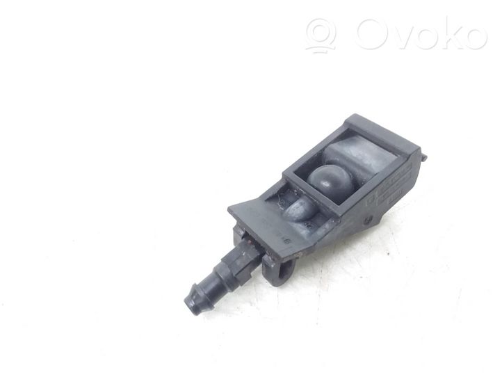 Volkswagen Polo IV 9N3 Windshield washer spray nozzle 6E0955985B