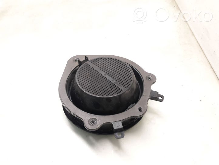 Audi A3 S3 A3 Sportback 8P Altoparlante portiera posteriore 8P0035411