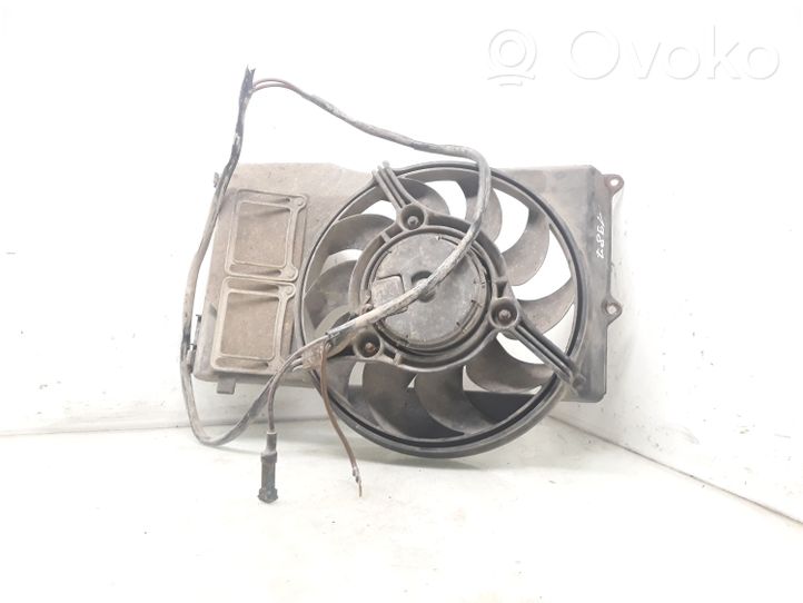 Audi 100 S4 C4 Ventilatore di raffreddamento elettrico del radiatore 4A0121207B