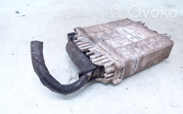 Volkswagen Polo III 6N 6N2 6NF Sterownik / Moduł ECU 028906021DK