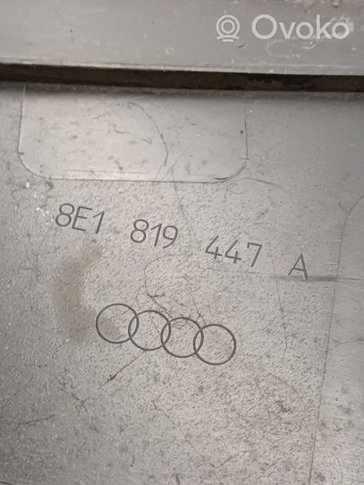 Audi A4 S4 B7 8E 8H Rivestimento del tergicristallo 8E1819447A