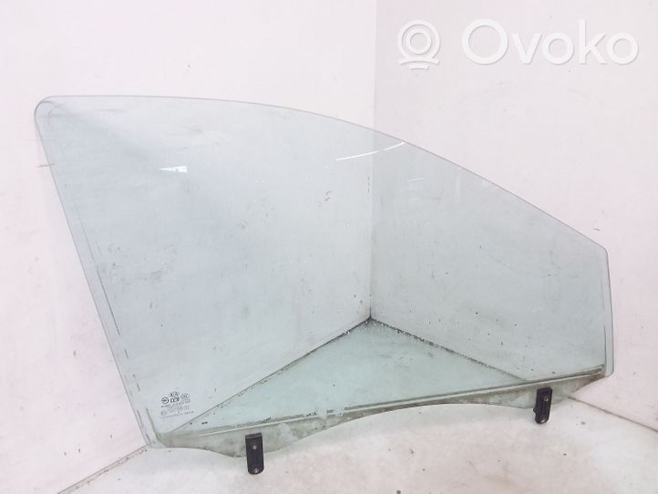 KIA Sorento Front door window glass four-door AS2