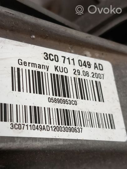 Volkswagen PASSAT B6 Lewarek zmiany biegów / górny 3C0711049AD