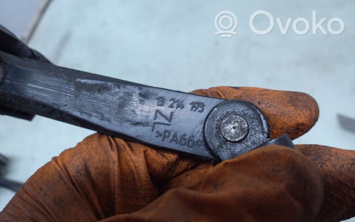 Opel Zafira B Ogranicznik drzwi tylnych 13214193