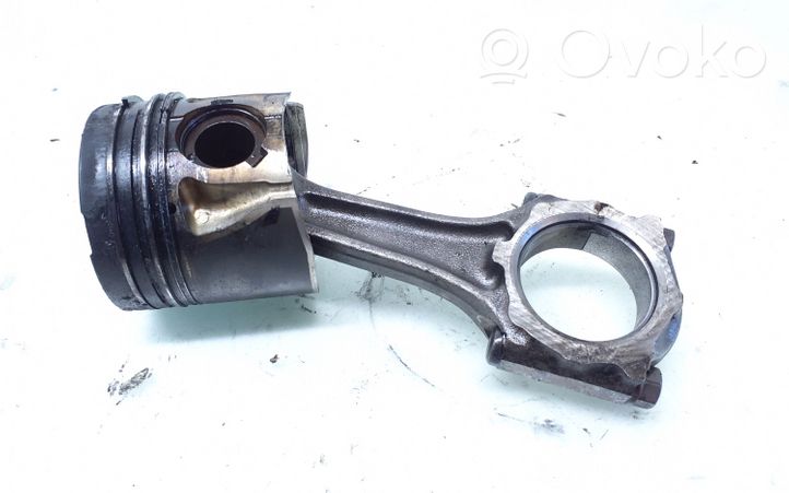 Opel Zafira B Piston avec bielle 