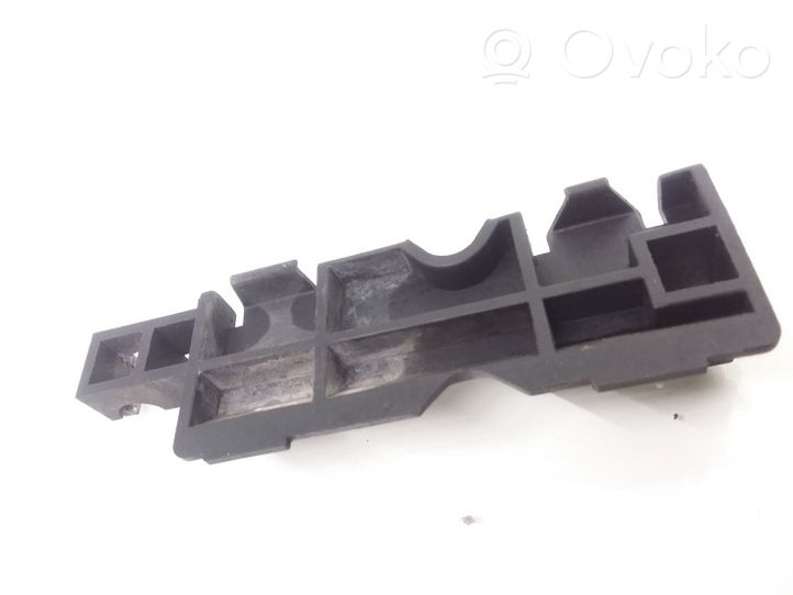 Volkswagen Transporter - Caravelle T5 Radiator mount bracket 7H0422848